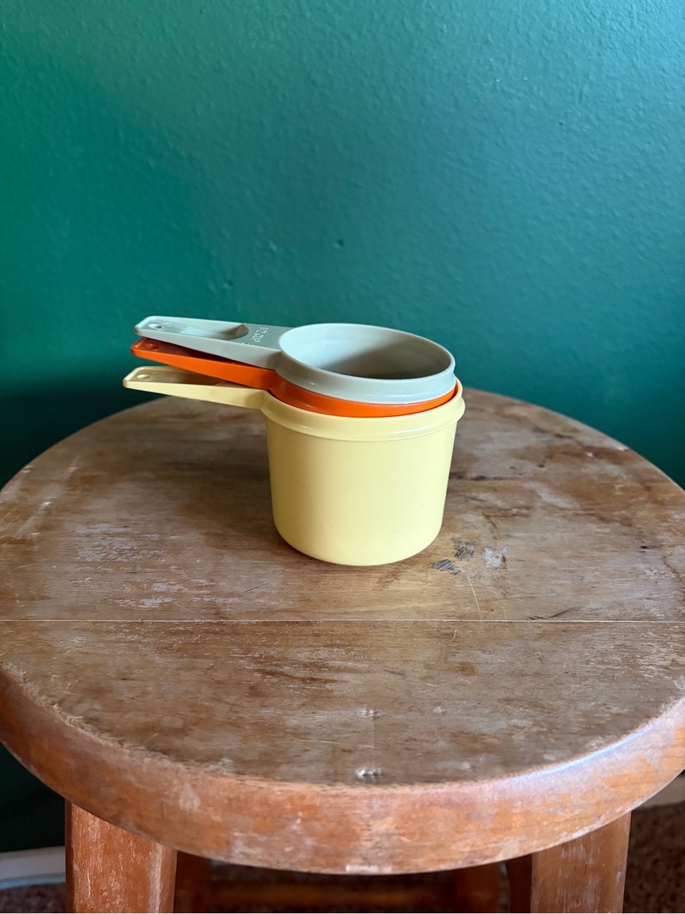 VTG Tupperware 1/2, 2/3, 1 cup Set of Measuring cups in harvest colors, set of 3